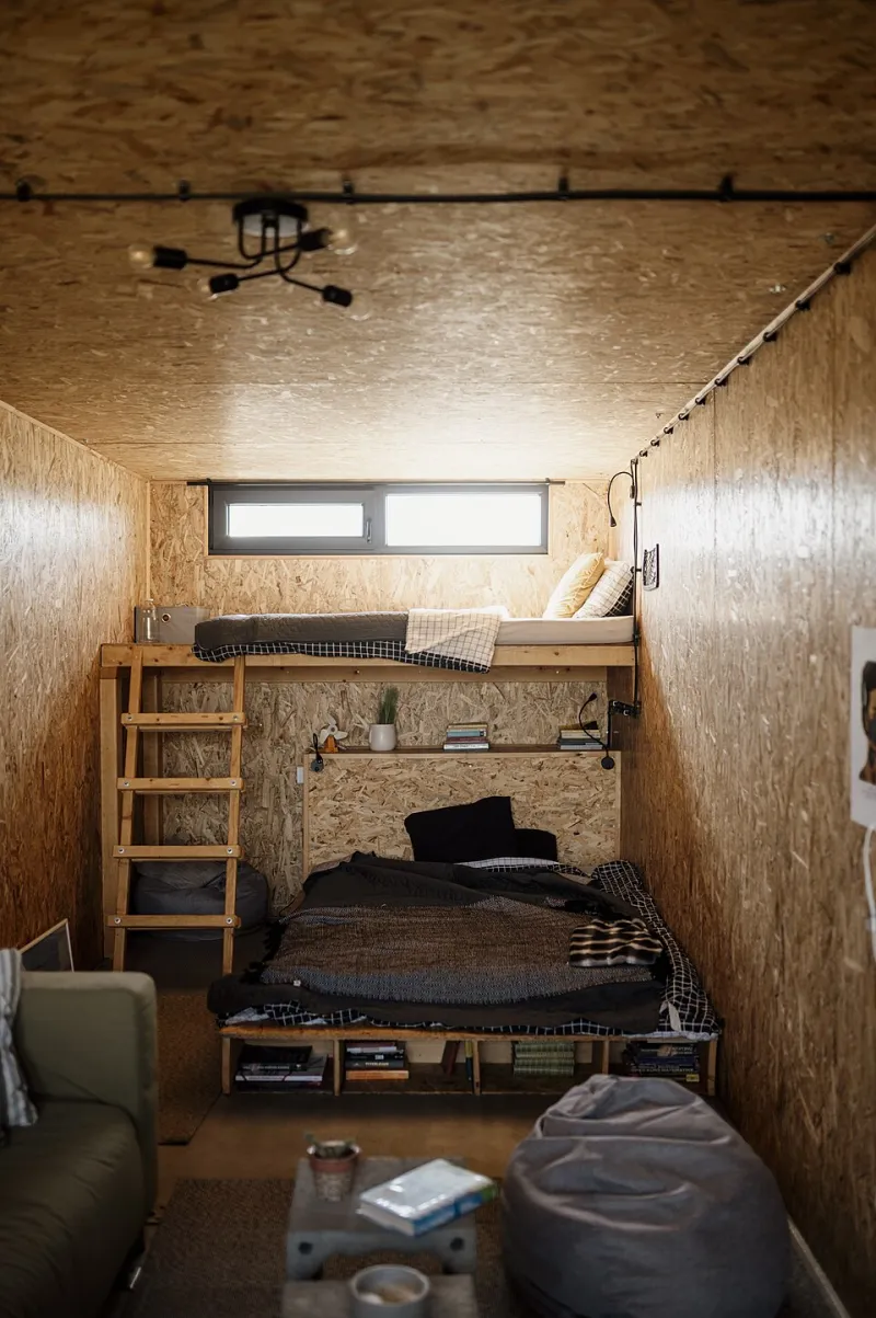 Tiny Lot, Big Personality: The Beginner's Guide to Building Starter Homes That Actually Look Good